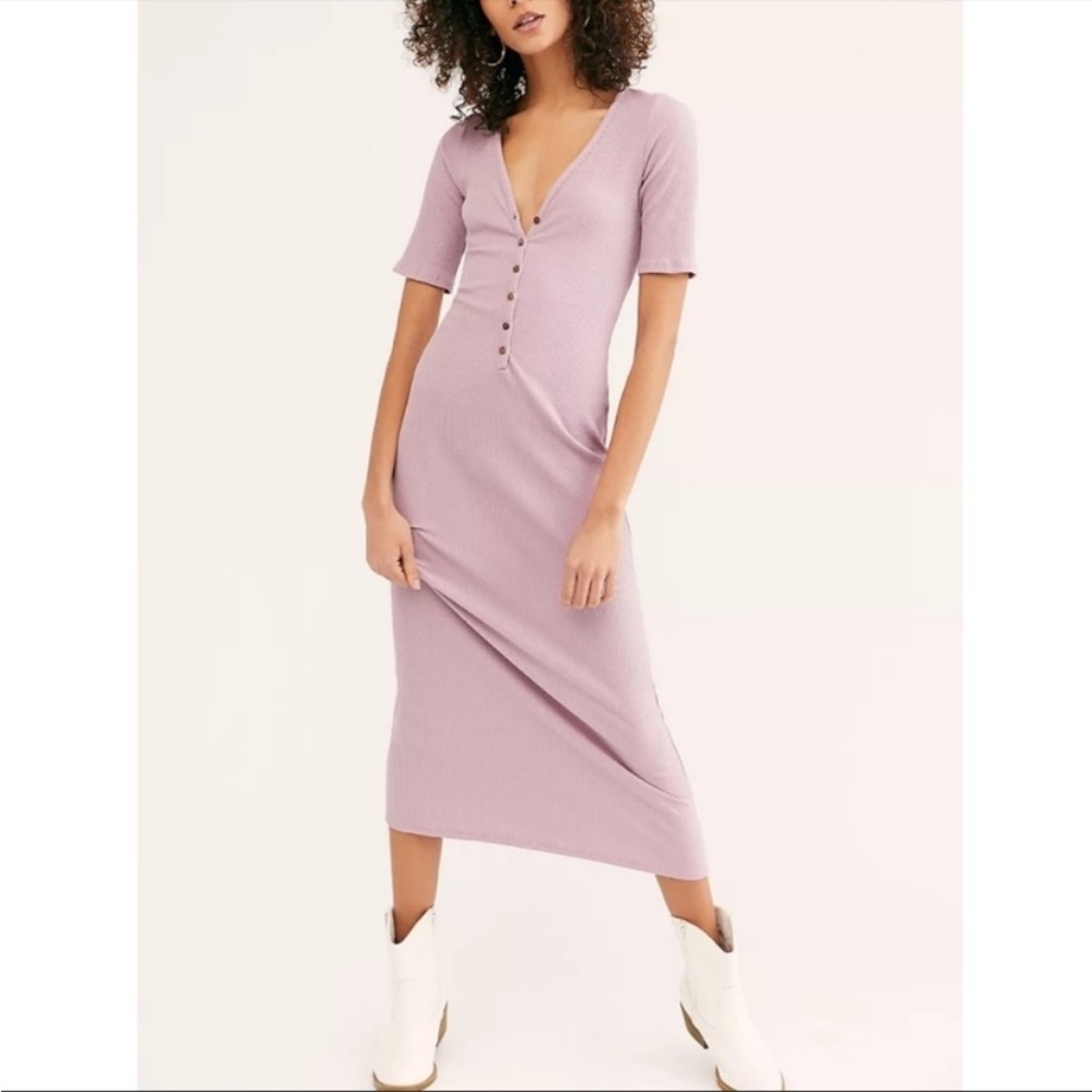 Free People Beach Lulu Henley Midi in Lavender Ribbed V-Neck Dress - size small